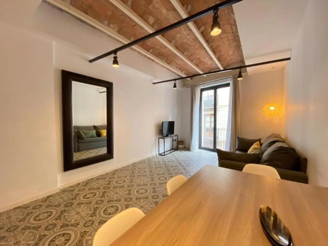 Liceu Apartments By Gaiarooms Barcelona