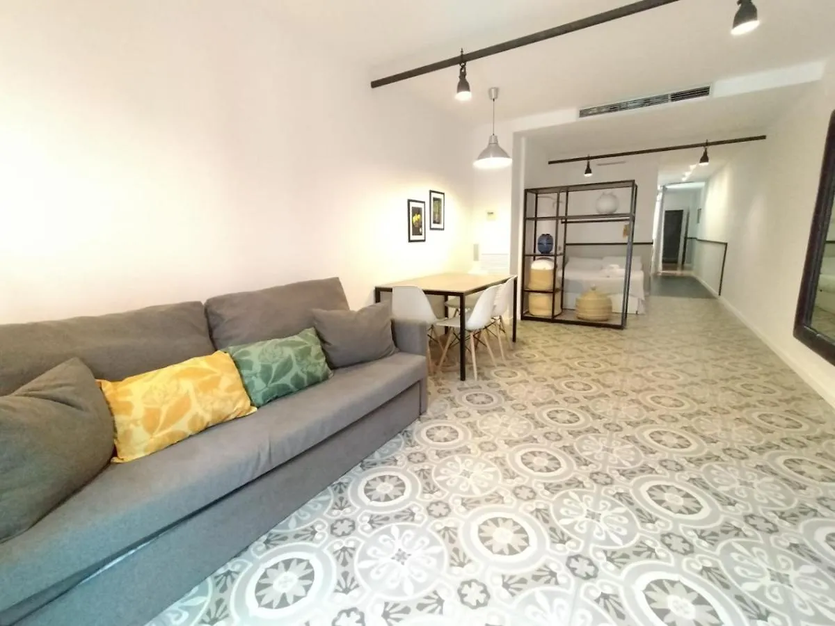 Liceu Apartments By Gaiarooms Barcellona